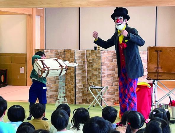 生パフォーマンスの様子